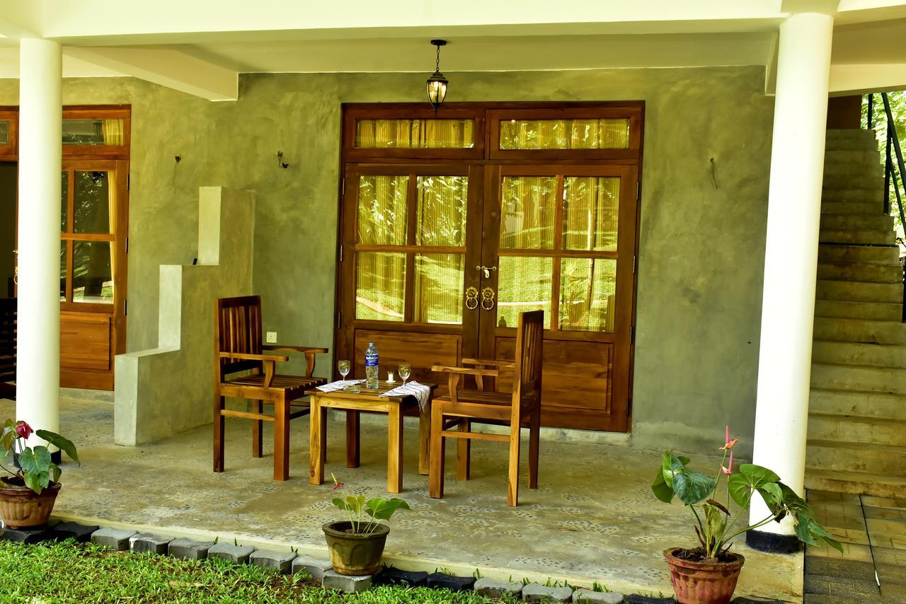 Safari Queens Resort Udawalawe Exterior photo