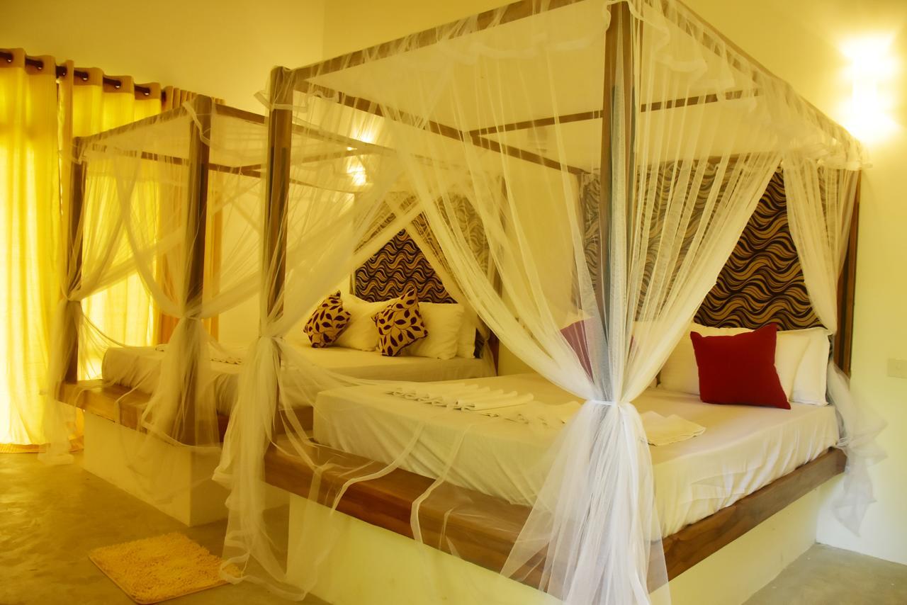 Safari Queens Resort Udawalawe Exterior photo